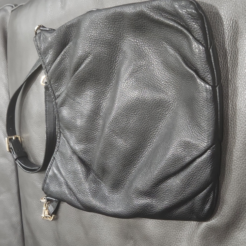 Tory Burch Black Crossbody Bag with Gold Accents - Picture 8 of 9